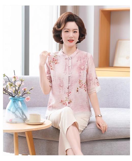 ❤️母亲节钜惠【伊泺杉新中式印花妈妈套装】泼墨印染国风图案🥰淡雅有韵味，专属妈妈的国风套装👏面料轻薄凉爽，款型时尚洋气☀️无论做工还是款式，通通满意👍 商品图3