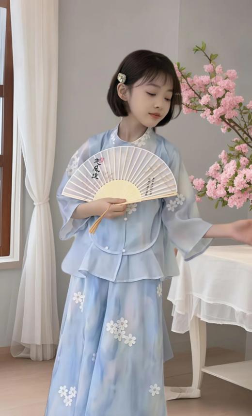 ❤️美哭了❗️女儿汉服终于有梦中情裙了❗️ 【春知晓梦一重工刺绣国风两件套】‼️ 🌞“春知晓，梦不觉，恰似你我那年”赴一场春夏之约 ，💥国风与樱花的浪漫邂逅 商品图4