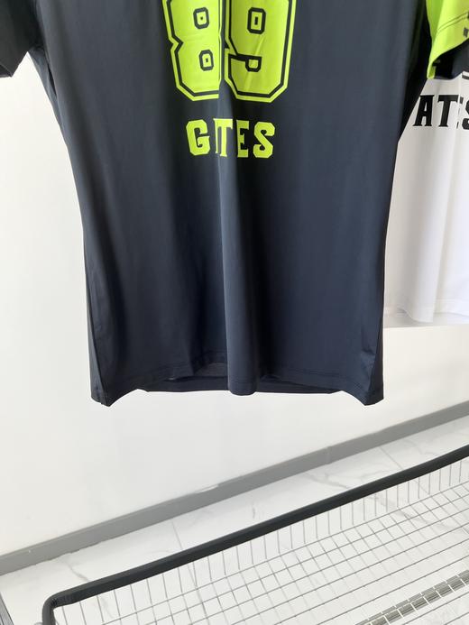 PG原单牛奶丝打底衫，韩国🇰🇷客供面料，弹力大，打球运动必备单品，💕，既防晒又好穿，日常打底穿也很百搭！胸前和袖子有LOGO印花！立体洋气！ 商品图2