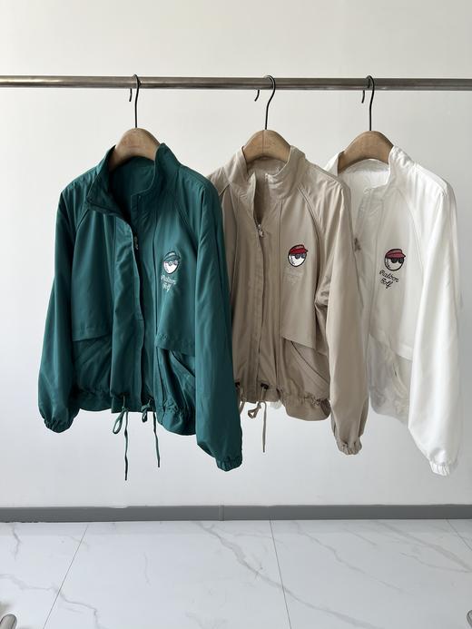 韩国🇰🇷高er夫malbon外套，这款是经典拉链设计，穿脱更方便，胸前logo点缀，超精致，后背立体压胶LOGO工艺，超级上档次，底摆处有抽绳、根据不同的环境需要，随时疏松拉紧抽绳，超洋气 商品图0