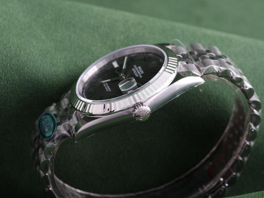 『v厂victory』C厂clean厂劳力士日志型系列m126334-0022腕表(绿罗&绿萝)，精钢表壳表链，深灰色表盘罗马时标，搭载3235型自动机械机芯，41毫米➕搭配正品一致的904进口精钢❕ 商品图2