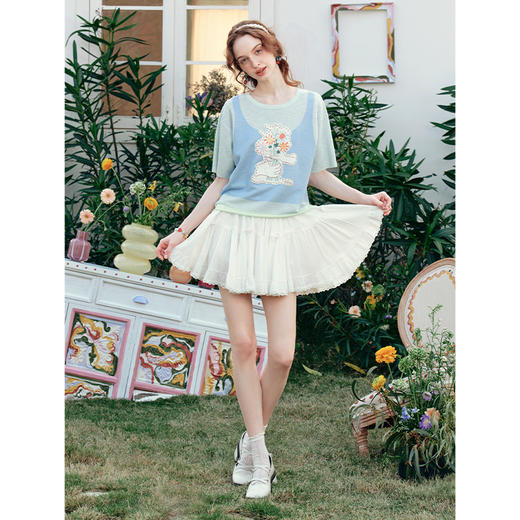 两三事 潮汐摇篮 2025夏季新款休闲贴布绣后背绑带拼色针织衫女 商品图3