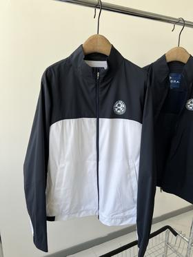 25新款，日单高尔夫男款外套，日本的面料舒适度很高，透气微弹，简单的立领设计，百搭，日常或者运动穿都是不错的选择，数量少！下单速度