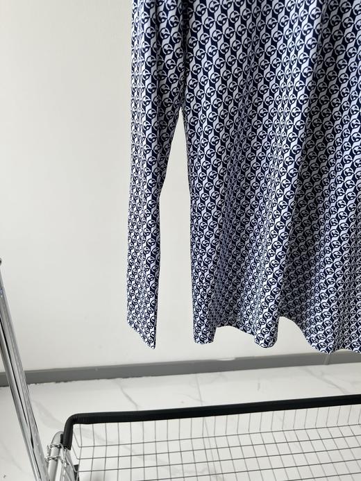 FG原单经典印花半高领T，韩国🇰🇷客供面料、有弹力，半高领印花LOGO设计，简单大气，百搭，面料冰冰凉凉的，既可以做防晒，又可以做打底，日常穿或者运动穿都合适！数量不多！ 商品图4