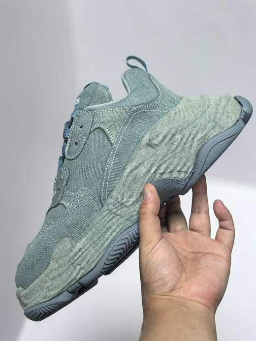 夏季特惠💰620 Triple S 巴黎世家复古老爹鞋 牛仔布 全套原纸板楦头开发 原汁原味的灵魂版型 商品图2