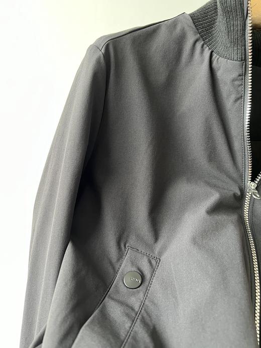 LYN X纯原单外套💕👍，难得好货，韩国🇰🇷客供面料，弹力超好，无论是打球还是平时运动，都是超级舒服的，简单经典立领版型，不挑身材，有一定的厚度、带里衬，可以穿到深秋，扣子拉链等辅料都是全原 商品图5