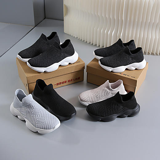 【性价比款】情侣款飞织一脚蹬鞋 | 一脚蹬设计、穿脱超方便、好看又好穿、鞋底柔软、不累脚 商品图4