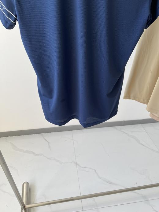 福利款，韩国🇰🇷高er夫PING速干T恤，纯元臻品，客供面料，四面弹力，质感丝滑垂顺，背后采用网眼面料，更透气，polo衬衫翻领设计，更显优雅气质，左袖口字母点缀，领口扣子带有logo 商品图7