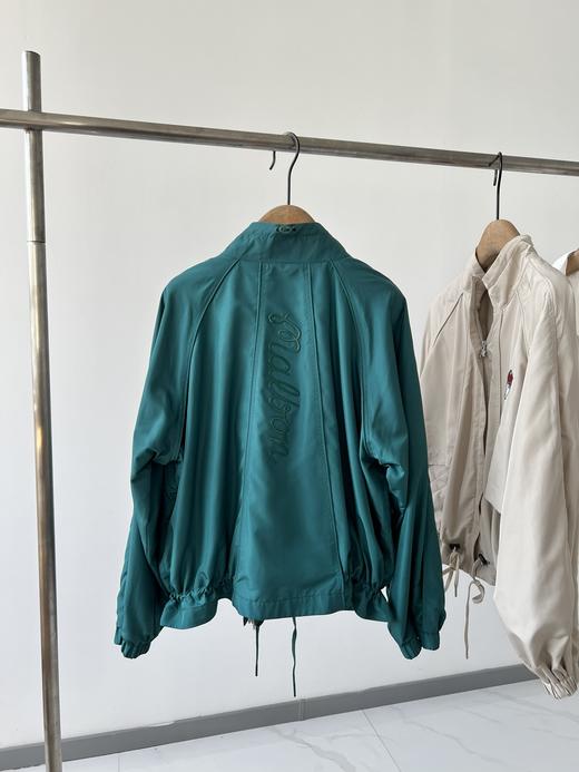 韩国🇰🇷高er夫malbon外套，这款是经典拉链设计，穿脱更方便，胸前logo点缀，超精致，后背立体压胶LOGO工艺，超级上档次，底摆处有抽绳、根据不同的环境需要，随时疏松拉紧抽绳，超洋气 商品图8