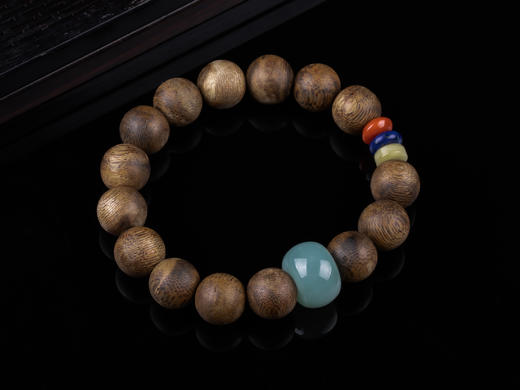 XY0234沉香+翡翠苹果珠三宝手串 商品图3