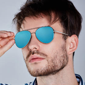 威古氏经典百搭款墨镜太阳镜偏光镜片,高透光性,多样选择性,高度耐用