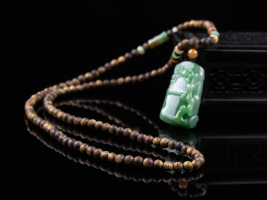 XY0262沉香+翡翠梅竹挂件 商品图5