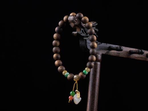 XY0239沉香+翡翠银杏叶小坠手串 商品图8