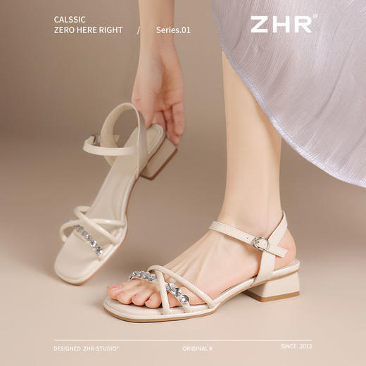 ZHR则则时髦水钻粗跟罗马凉鞋女鞋2025夏季新款优雅复古耐穿凉鞋 商品图5