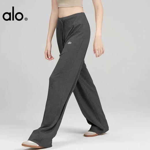 Alo这条裤子没有什么腿型包容不了💯 面料: ​86%聚酯纤维+14%弹性纤维  这裤子的版型巨好，加高腰的阔腿裤，腰头高度完美包裹小肚子盖住肚脐，高度卡在腰围最细的地方，上身只显腰细、腿直、腿长。 商品图2