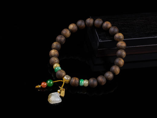 XY0239沉香+翡翠银杏叶小坠手串 商品图2
