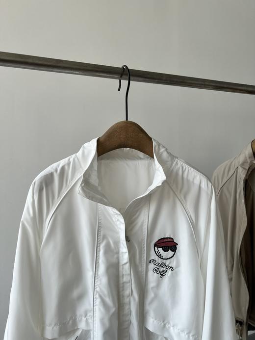 韩国🇰🇷高er夫malbon外套，这款是经典拉链设计，穿脱更方便，胸前logo点缀，超精致，后背立体压胶LOGO工艺，超级上档次，底摆处有抽绳、根据不同的环境需要，随时疏松拉紧抽绳，超洋气 商品图1