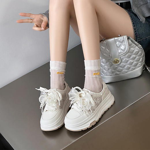 经典鲨2025夏蕾丝仙女风牛皮革甜美蝴蝶结透气厚底显高休闲鞋女KW326-529021 商品图2