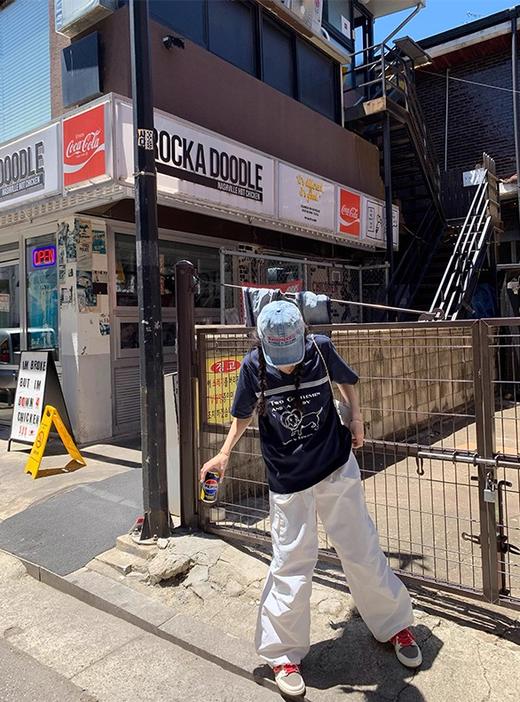 <曾小咸推荐> V领蕾丝印花短袖  商品图3