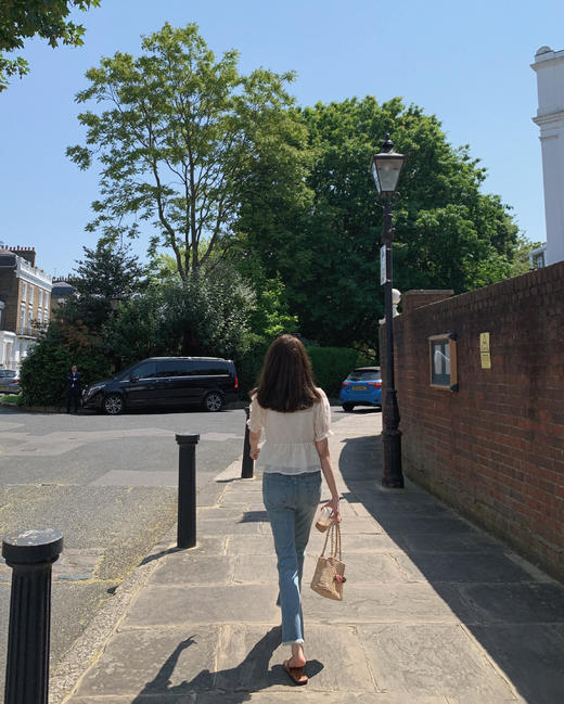 金蘑菇菇 Rose Azalee波特兰玫瑰 /乖巧法式刺绣小短款设计感衬衫 商品图6