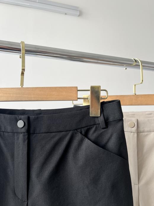 韩国订单，代购1400+ VOIvik高尔夫春款微喇商务休闲款，四面弹质地，里层华夫格略带绒感，透气性好，后腰皮筋包容性好，非常舒适，做工精致。 商品图4