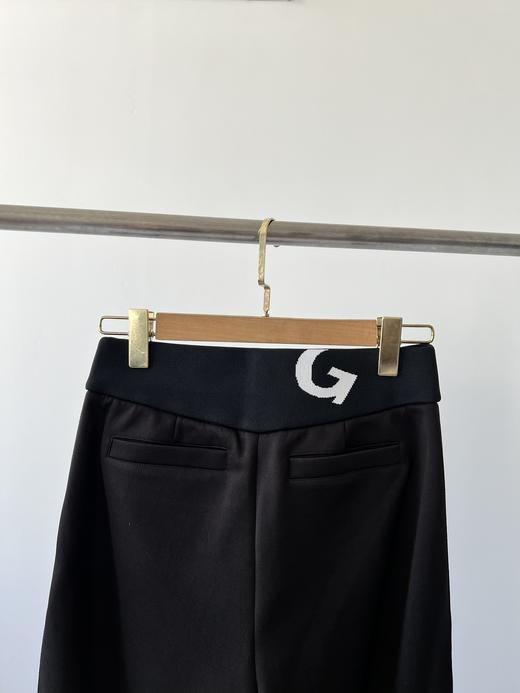 G- FORE原单裤子，🍁🍁超级百搭的一款，韩国🇰🇷客供面料，有点厚度，版型也超赞，显瘦，这款裤子工艺超复杂，兜口拉链装饰，裤缝织带拼接，而且反光印花LOGO，后腰针织刺绣，数量不多！ 商品图8