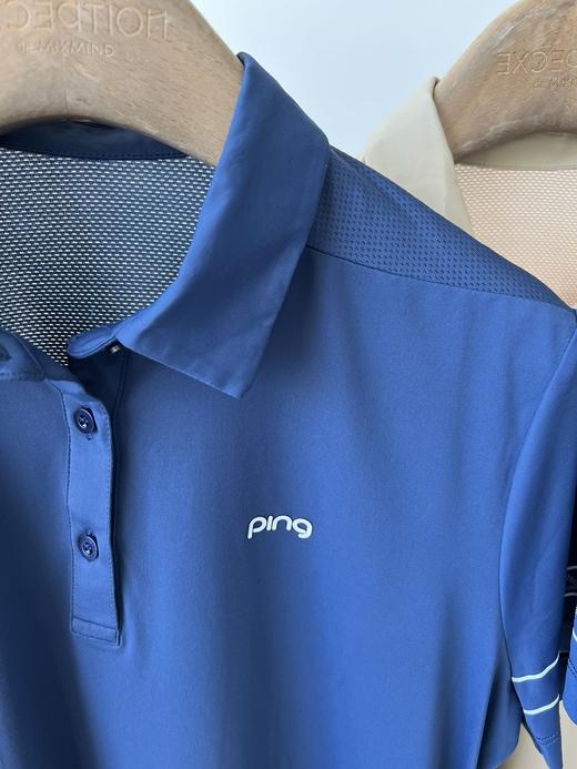福利款，韩国🇰🇷高er夫PING速干T恤，纯元臻品，客供面料，四面弹力，质感丝滑垂顺，背后采用网眼面料，更透气，polo衬衫翻领设计，更显优雅气质，左袖口字母点缀，领口扣子带有logo 商品图3
