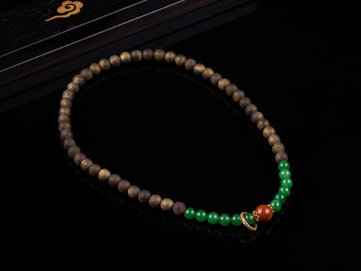 XY0174沉香+南红碧玉双圈手链 商品图1