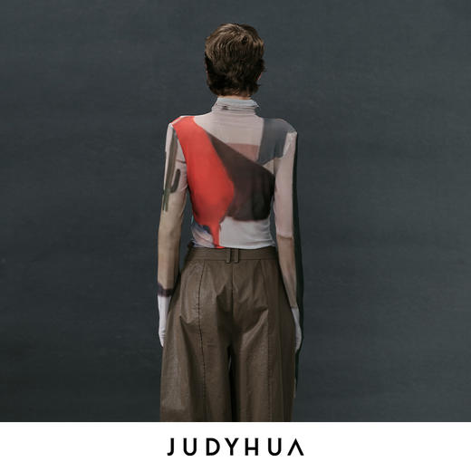 JUDYHUA 汪一联名小红帽系列追逐系列T恤 商品图3