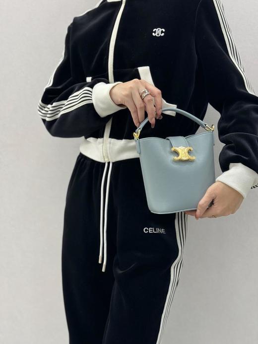 CELINELOUIS赛琳迷你光滑牛皮革手提水桶包（HH） 商品图13