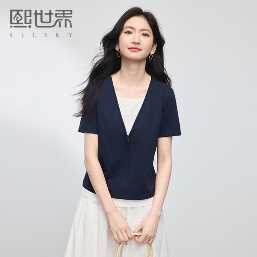 【专属特价】熙世界设计感拉链撞色V领假两件T恤短袖休闲体恤上衣女2025夏新款 商品图0