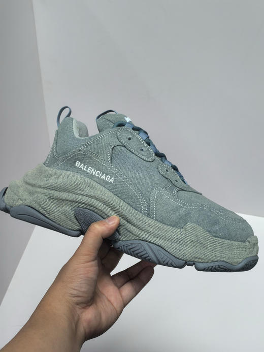 夏季特惠💰620 Triple S 巴黎世家复古老爹鞋 牛仔布 全套原纸板楦头开发 原汁原味的灵魂版型 商品图1