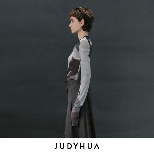 JUDYHUA 汪一联名小红帽系列追逐系列T恤 商品图2