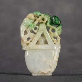 清 翡翠灵猴献寿花篮挂饰