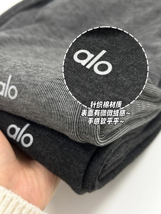 Alo这条裤子没有什么腿型包容不了💯 面料: ​86%聚酯纤维+14%弹性纤维  这裤子的版型巨好，加高腰的阔腿裤，腰头高度完美包裹小肚子盖住肚脐，高度卡在腰围最细的地方，上身只显腰细、腿直、腿长。 商品图6