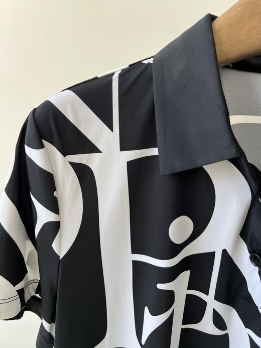 25新款，Ping速干冰感T，韩国🇰🇷客供牛奶丝面料，冰冰凉凉的，舒服透气，弹力超好👍，黑白拼色色印花，高级显瘦！ 商品图3