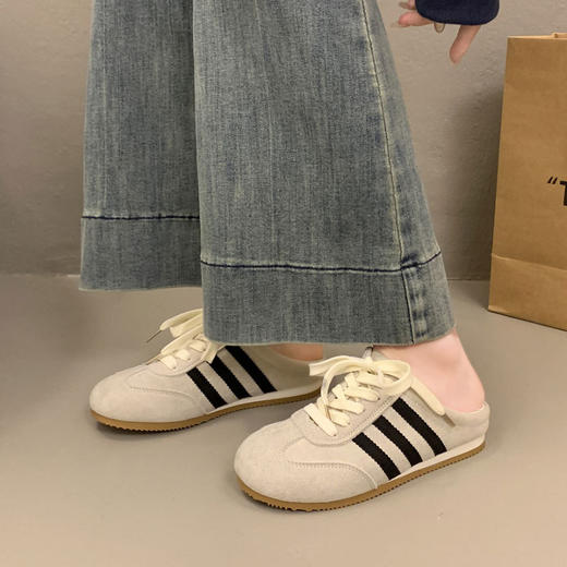 【全新升级❗️德训鞋半拖鞋】舒适的脚感久穿不累，鞋面纹路细腻，软弹脚感垫脚吸汗，2025新款超火无后跟小白德训鞋一脚蹬懒人凉拖QQ 商品图1