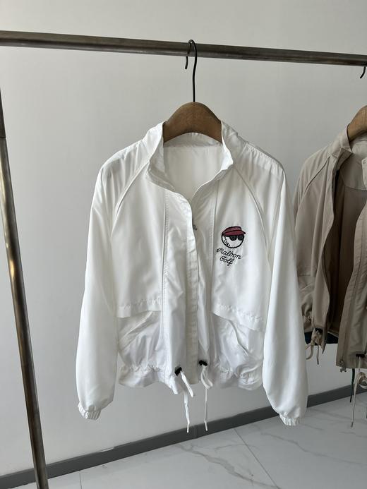 韩国🇰🇷高er夫malbon外套，这款是经典拉链设计，穿脱更方便，胸前logo点缀，超精致，后背立体压胶LOGO工艺，超级上档次，底摆处有抽绳、根据不同的环境需要，随时疏松拉紧抽绳，超洋气 商品图0