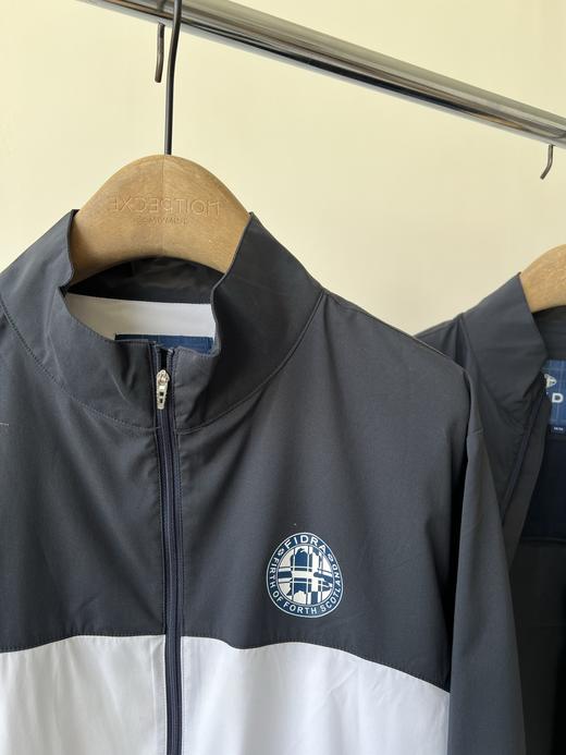 25新款，日单高尔夫男款外套，日本的面料舒适度很高，透气微弹，简单的立领设计，百搭，日常或者运动穿都是不错的选择，数量少！下单速度 商品图3