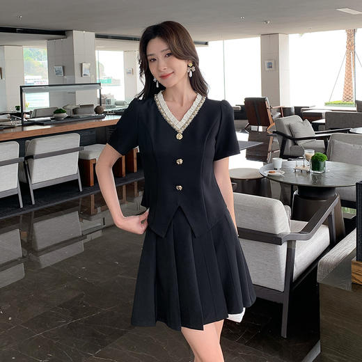 【清仓超15天不保价】奢姿大码女装2025夏季时尚v领短袖套装胖妹妹气质优雅简约两件套9952953280【1】 商品图1