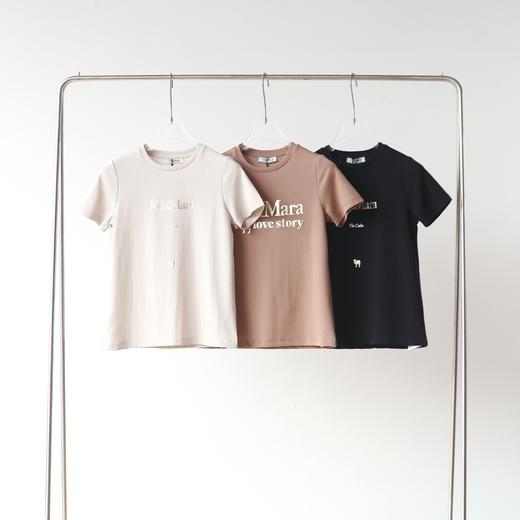 25新款💕💕经典合身 H 版型，宽松不会紧身，不仅适合单穿、开春做外套内搭也贼合适！正肩精神气质，上身就就穿出不一样的气场！图案是经典的徽标小骆驼，超具辨识度 商品图0