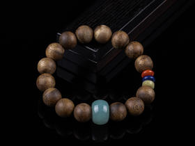 XY0234沉香+翡翠苹果珠三宝手串