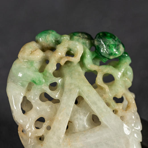 清 翡翠灵猴献寿花篮挂饰 商品图3