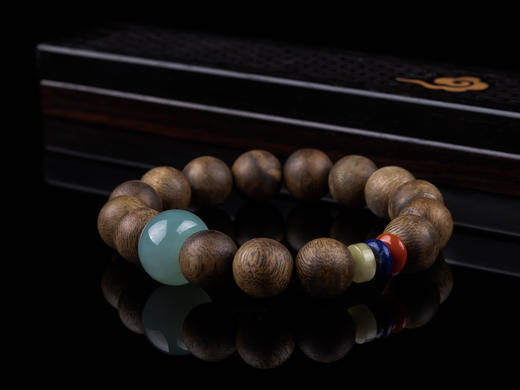 XY0234沉香+翡翠苹果珠三宝手串 商品图7