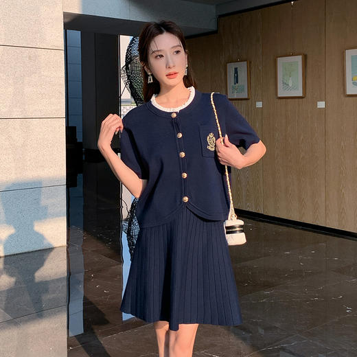 奢姿大码女装2025夏季绣花设计减龄针织两件套胖妹妹通勤时尚套装9452969750【1】 商品图2