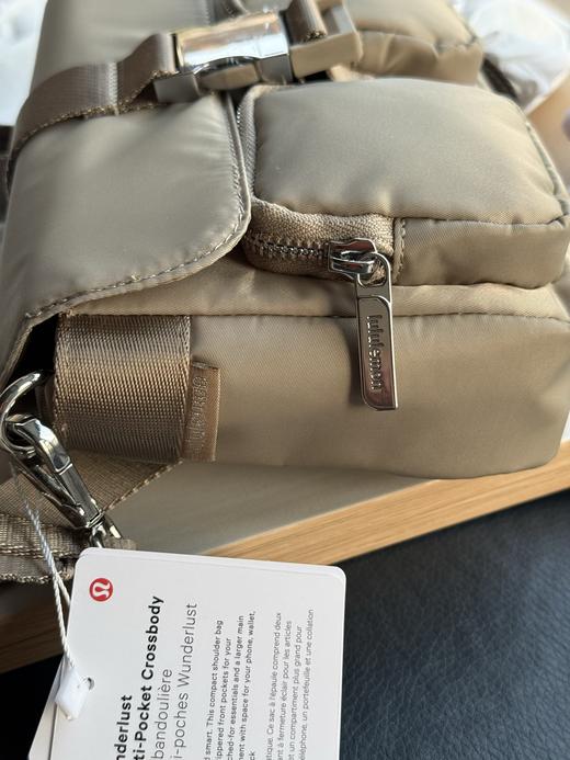 点此购买 lulu露露多口袋斜挎包 xj 315761 商品图14