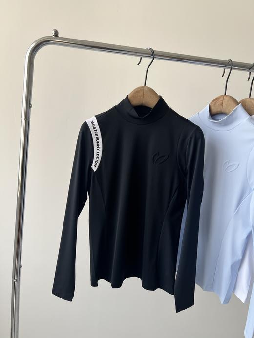 25新款，兔耳朵原单打底衫，原单货，超级好看的一款，牛奶丝罗文拼接，质感超赞，袖子拼接更是亮点，胸前立体LOG O，数量不多！ 商品图0