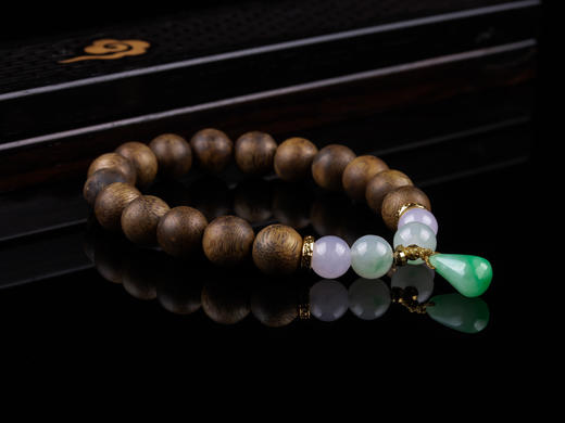 XY0240沉香+阳绿随形翡翠小提溜手串 商品图3