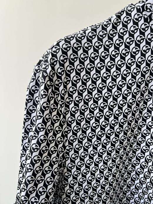 FG原单经典印花半高领T，韩国🇰🇷客供面料、有弹力，半高领印花LOGO设计，简单大气，百搭，面料冰冰凉凉的，既可以做防晒，又可以做打底，日常穿或者运动穿都合适！数量不多！ 商品图5