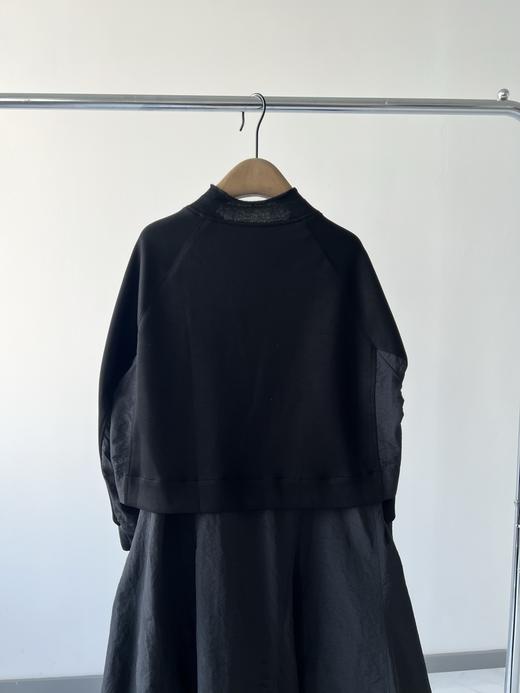 25新款，🍁🍁🍁，DEMOO原单连衣裙，超级好看的一款，大气有范，针织和梭织拼接，层次感分明，既休闲又时尚的一款，下摆装饰扣，大摆设计，包容性很强，任何场合轻松驾驭🍁🍁！ 商品图8